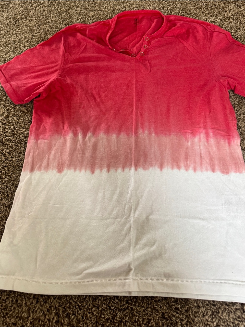 Ombre red and White Short Sleeve Top